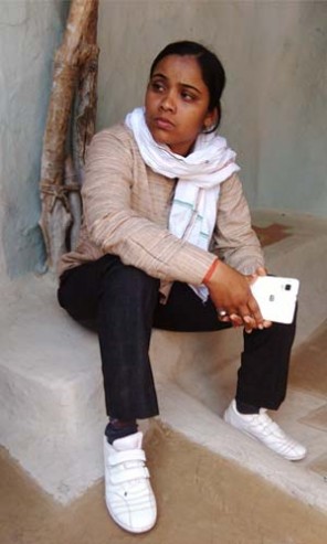 Photo of Sheelu Nishad sitting.